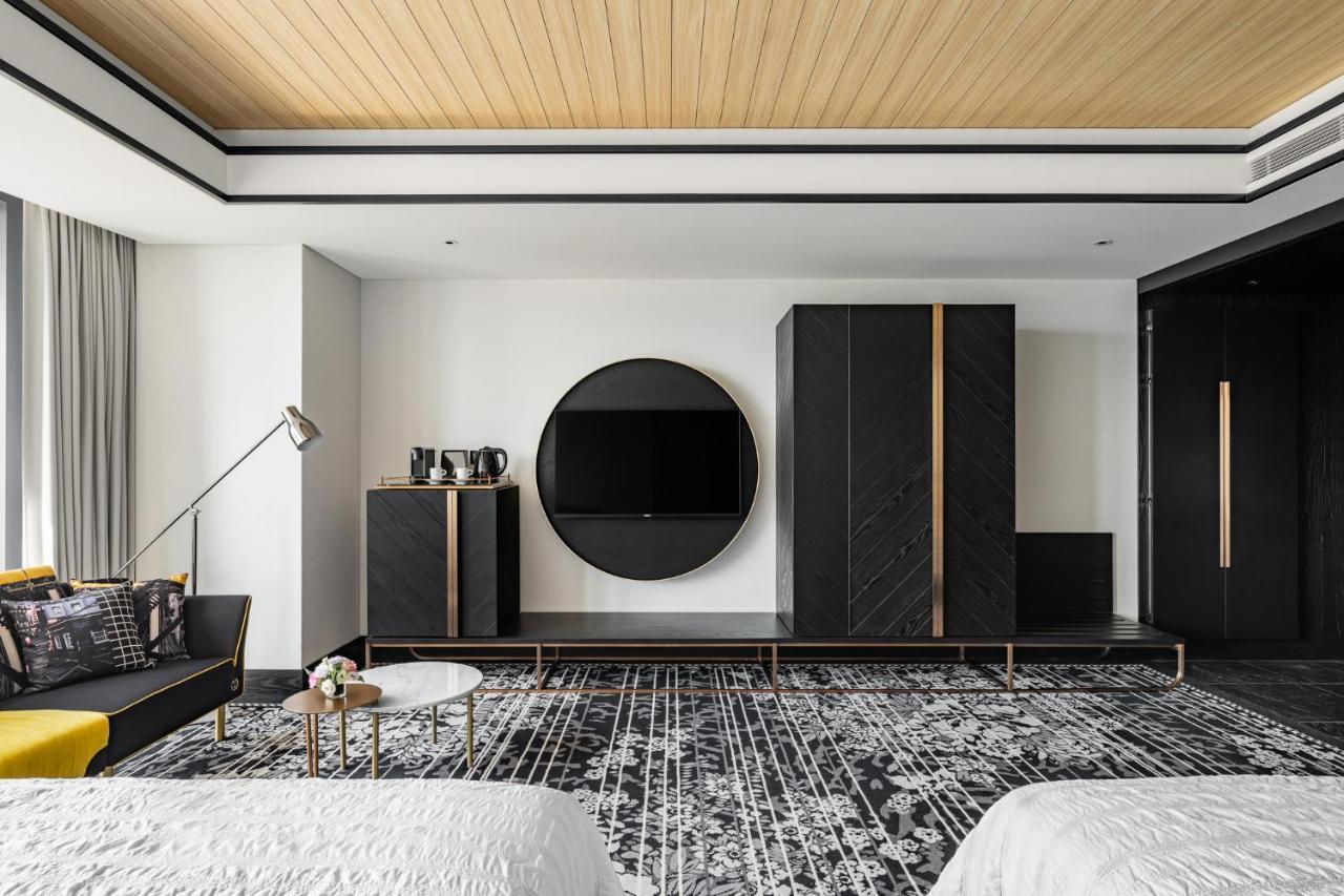 Le Meridien 타이중 외부 사진 A bedroom at the hotel