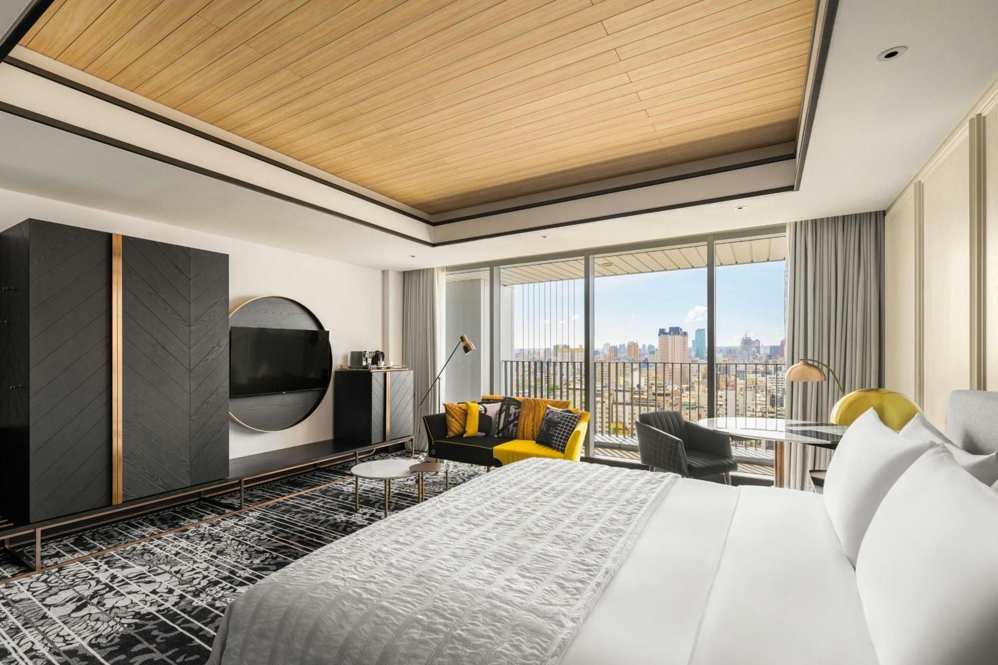 Le Meridien 타이중 외부 사진 A guest room at the Westin Tokyo